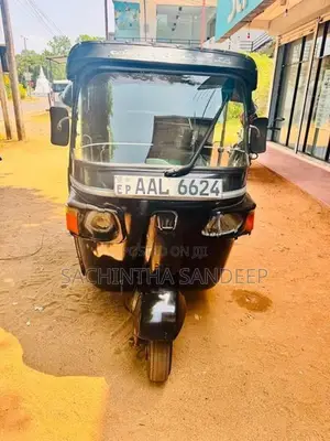 Bajaj RE 4 Stroke 2012