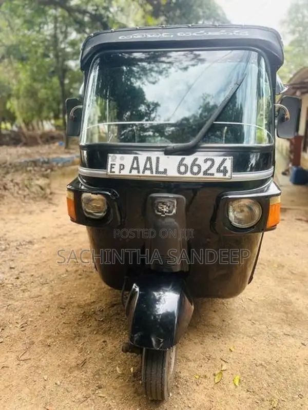 Bajaj RE 4 Stroke 2012