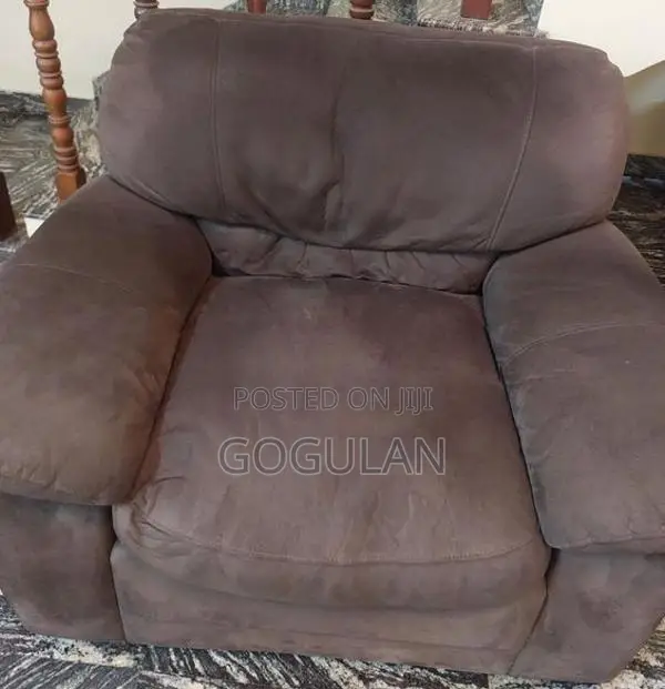 Damro Sofa Set