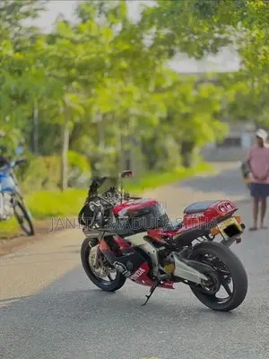 Honda CBR 250RR 2012