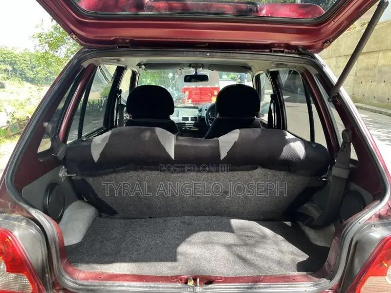 Maruti Suzuki 800 2012