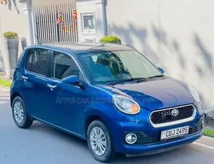 Toyota Vitz Passo Moda Premium. 2017