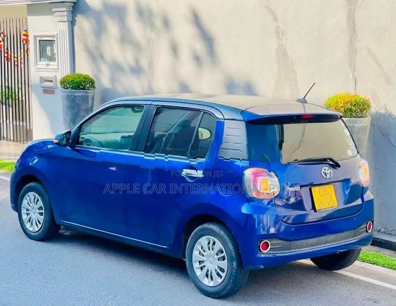 Toyota Vitz Passo Moda Premium. 2017