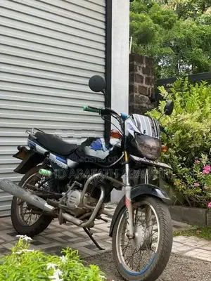Bajaj CT100 2015