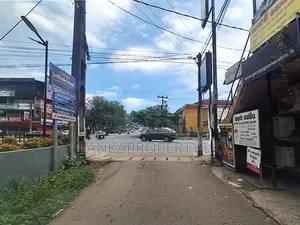 Land for Sale in Close to Kadawatha Town.