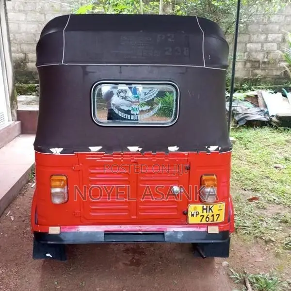 Bajaj RE 2003