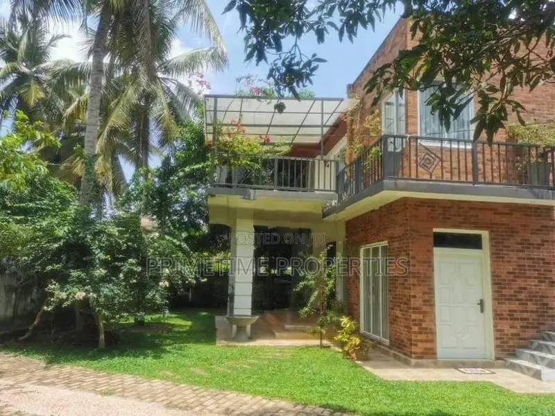 (BR178) Modern Two Storey House Upstair Unit for Rent in Katunayake