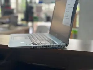 Hp EliteBook 840 G4 Intel Core i5 7gen 8GB RAM 256GB SSD