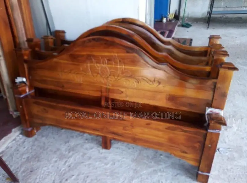 Teak Queen Size Bed (B-4)