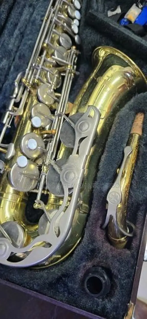 Yamaha YAS-23 Alto Saxophone