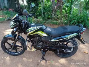 TVS Metro 100 2016