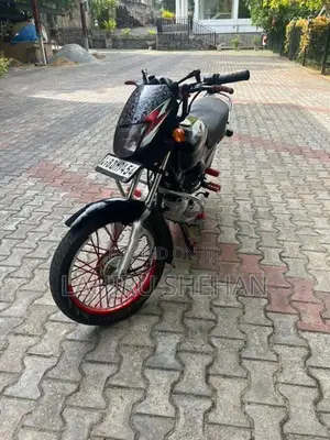 Bajaj CT100 BDM 9454 2016