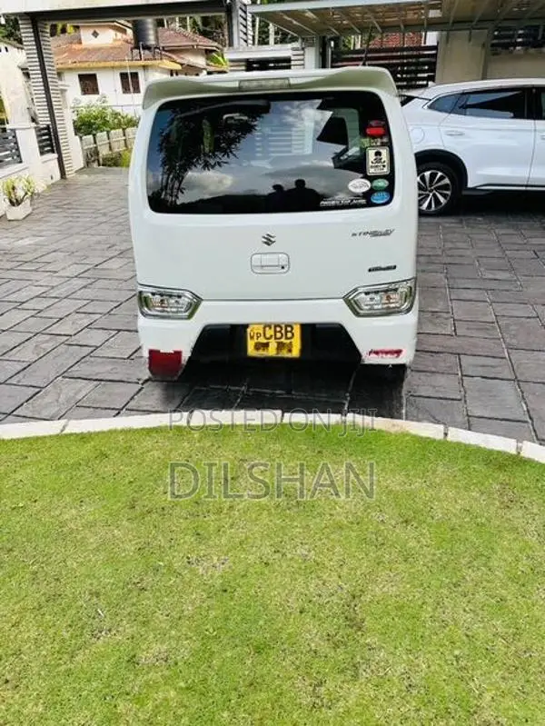 Suzuki Wagon R Stingray 2018