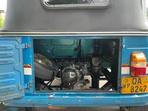 Bajaj RE 2 stroke 2005