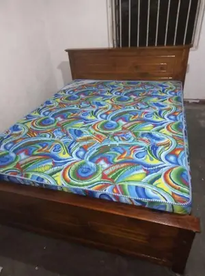 6 by 5 Queen Size Box Bed with Arpico Hybrid Mattress (E-4)
