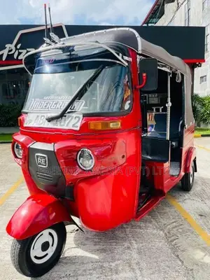 Bajaj RE Three Wheeler 2017