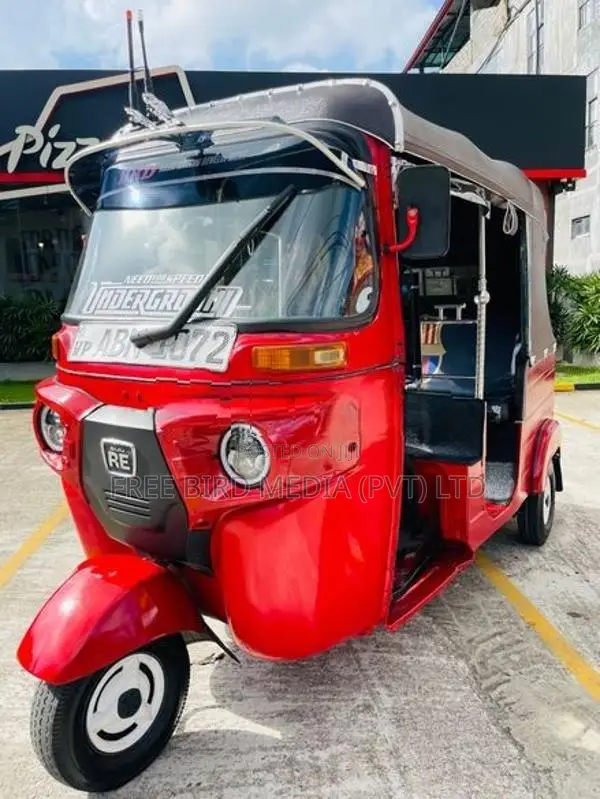 Bajaj RE Three Wheeler 2017
