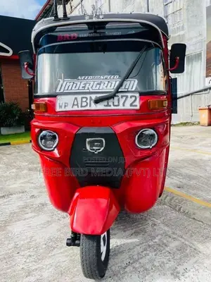 Bajaj RE Three Wheeler 2017
