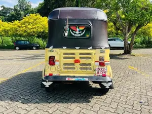 Bajaj RE 1999