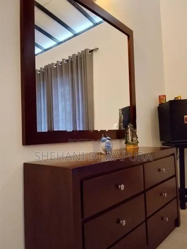 Console Dressing Table