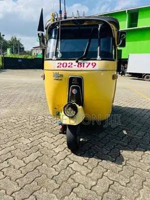 Bajaj RE 1999