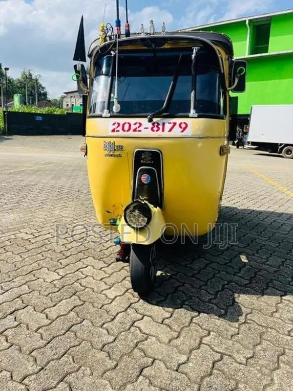 Bajaj RE 1999