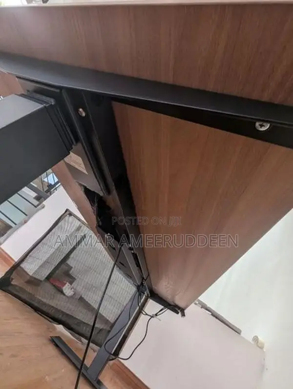Height Adjustable Table