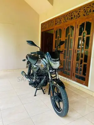 Bajaj Platina 100 2026