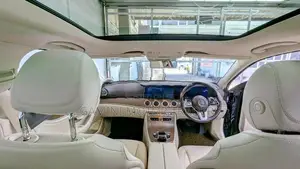 Mercedes Benz E200 AMG 2019