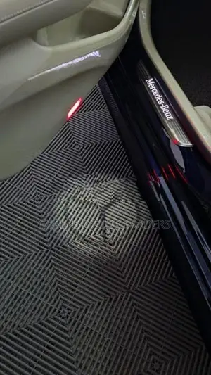 Mercedes Benz E200 AMG 2019