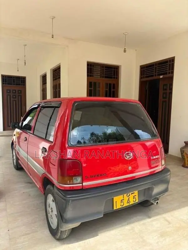 Daihatsu Mira 1990