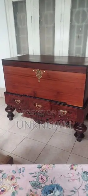 Antique Pettagama