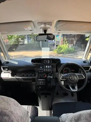 Toyota Roomy G Grade 2025