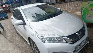 Honda Grace 2016