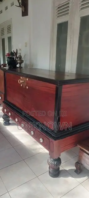 Antique Pettagama