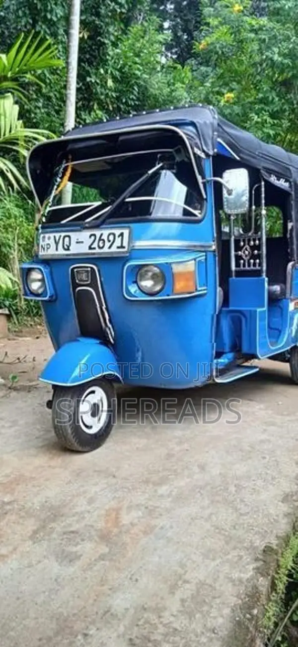 Bajaj RE 4 Stroke 2011