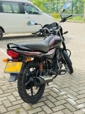 Bajaj Platina 125 2013