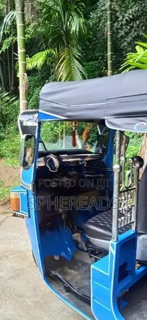 Bajaj RE 4 Stroke 2011