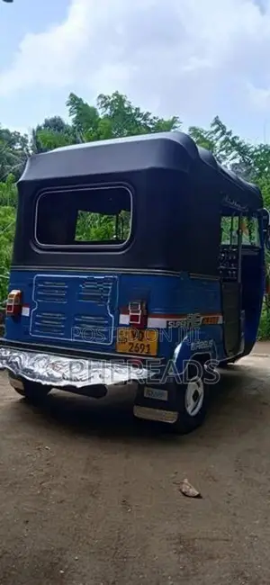 Bajaj RE 4 Stroke 2011