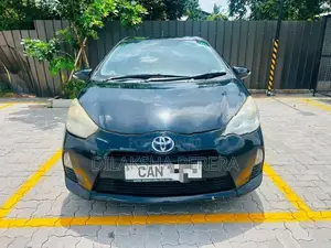 Toyota Aqua 2012