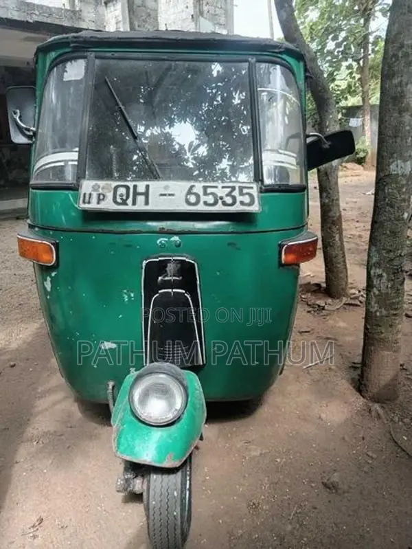 Bajaj RE 2006