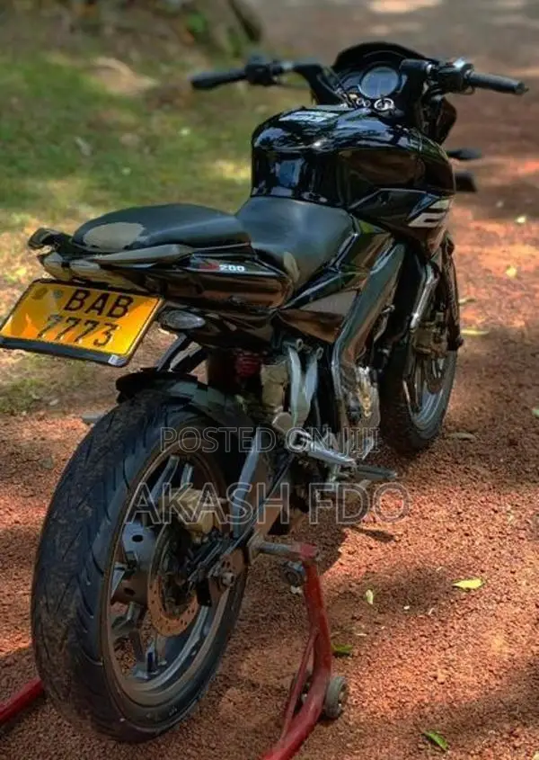 Bajaj Pulsar NS200 2013