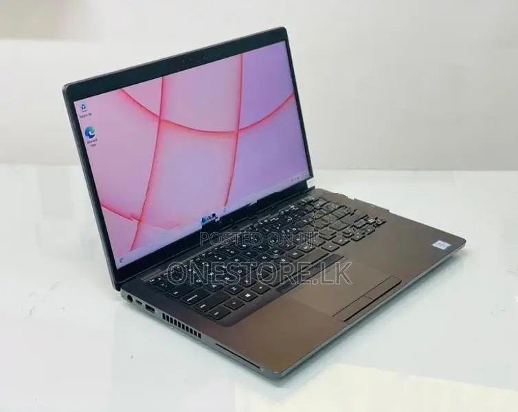 Dell Latitude 5401 with H processor UHD Graphics 14 inch HD