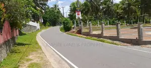 Land in Kandana