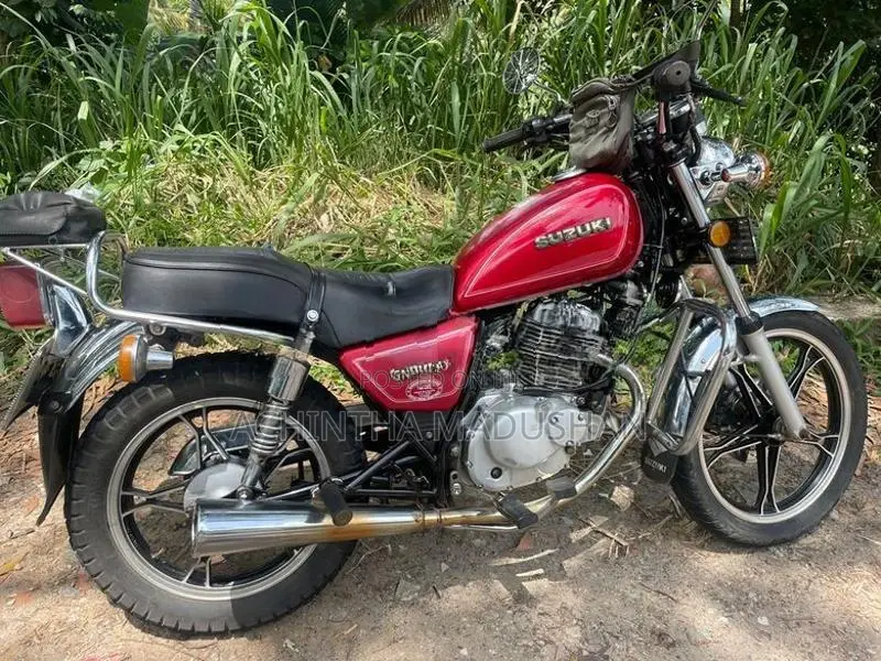 Suzuki GN 125 2020