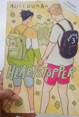Books/Manga/Comics.Heart stopper volume 2 with 3