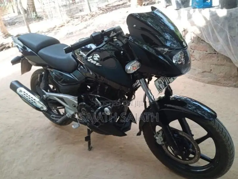 Bajaj Pulsar 180 2011