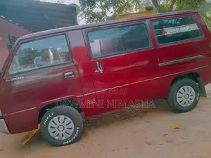 Mitsubishi L300 1986