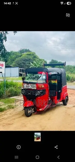 Bajaj RE 2013