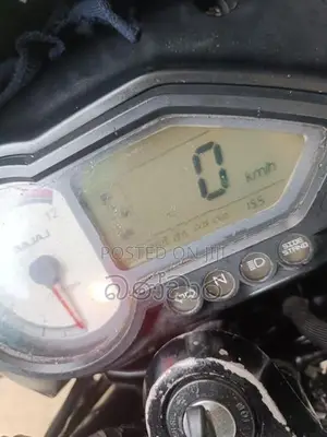 Bajaj Pulsar 180 2011